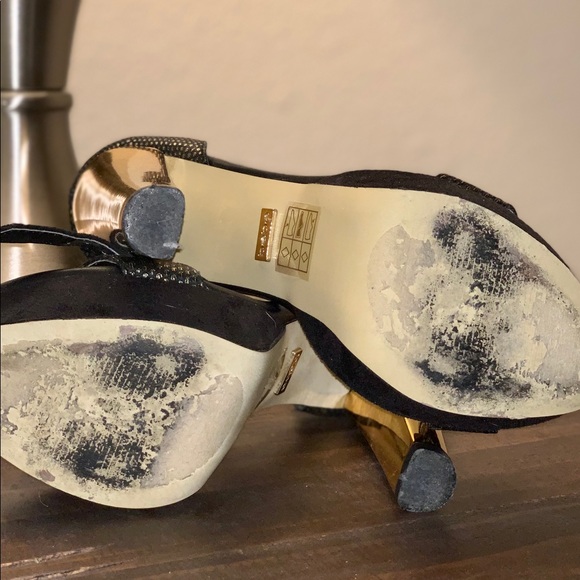 Bebe Black & Gold Platform Sandals - Picture 4 of 8